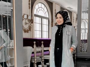Elly Sugigi Dihujat Abis Usai Foto Tanpa Hijab Elly Sugigi Dihujat Abis Usai Foto Tanpa Hijab