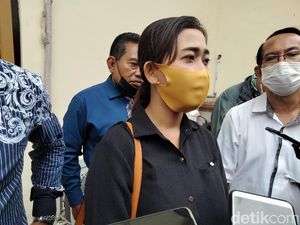 Ibu yang Kehilangan Bayi Saat Melahirkan Beri Kesaksian di Sidang Jerinx SID