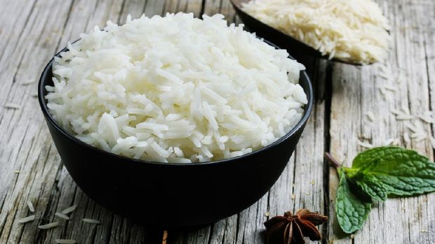 Hanya Boleh Makan Nasi dan Air Putih, Pengantin Pingsan dan Kelaparan Karena Puasa Mutih