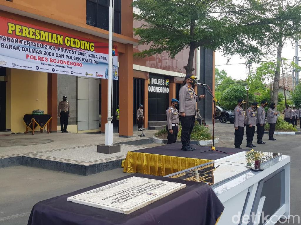 Gedung Pelayanan Terpadu di Bojonegoro Diresmikan Gedung Pelayanan Terpadu di Bojonegoro Diresmikan