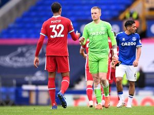 Viral! Gaya Marah Matip yang Kocak Hibur Fans Liverpool
