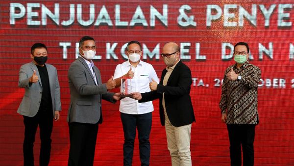 Perkuat Transformasi, TelkomGroup Alihkan Kepemilikan 6.050 Menara ke Mitratel