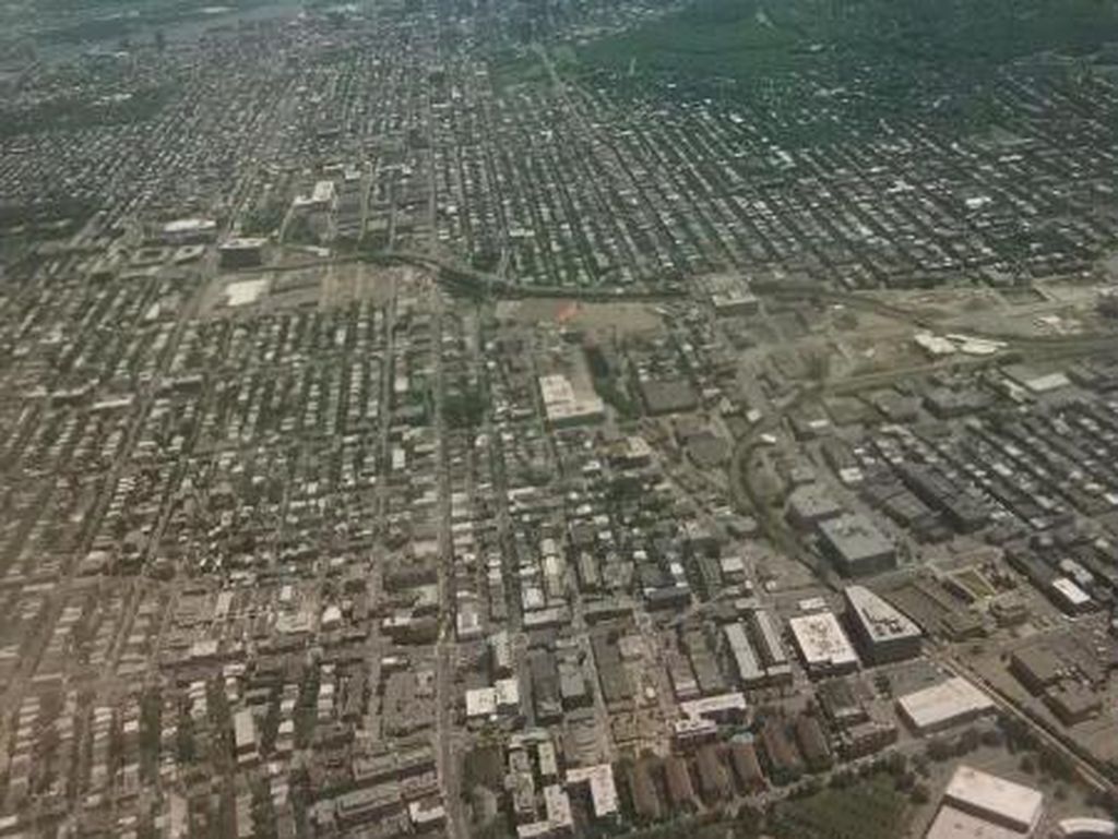 Penampakan Kota Montreal dari Ketinggian 3.000 Kaki, Rapi Ya? Penampakan Kota Montreal dari Ketinggian 3.000 Kaki, Rapi Ya?