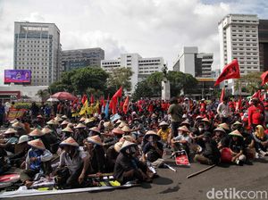 Ancam Geruduk DPR, Buruh Desak Omnibus Law Dibatalkan Lewat Cara Ini