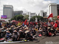 Ancam Geruduk DPR, Buruh Desak Omnibus Law Dibatalkan Lewat Cara Ini