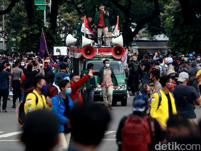 Melihat Lagi Demo BEM SI di Patung Kuda Hari Ini