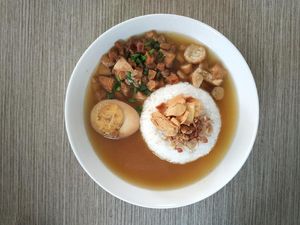 Resep Nasi Bakmoy Ayam yang Manis Gurih Resep Nasi Bakmoy Ayam yang Manis Gurih