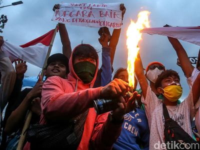 Rentetan Peristiwa Demo di Patung Kuda Hari Ini