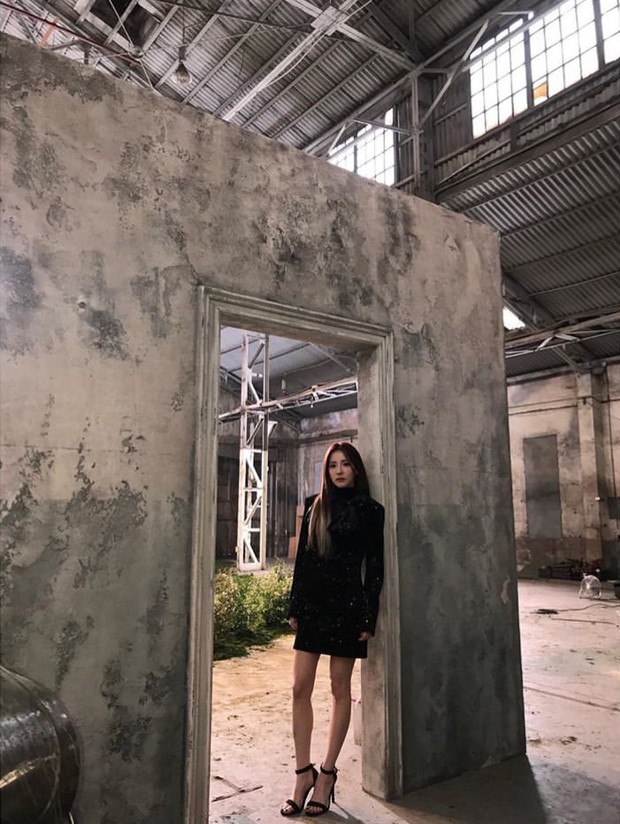 sandara park/instagram.com/daraxxi/sandara park outfit sandara park outfit