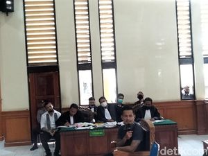 Vokalis SID Bersaksi di Sidang: Postingan Jerinx Bukan Kasar, Ajak Semangat