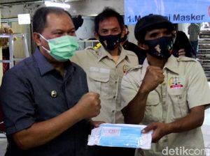Walkot Bandung Sosialisasi Protokol Kesehatan di Pasar Tradisional Walkot Bandung Sosialisasi Protokol Kesehatan di Pasar Tradisional
