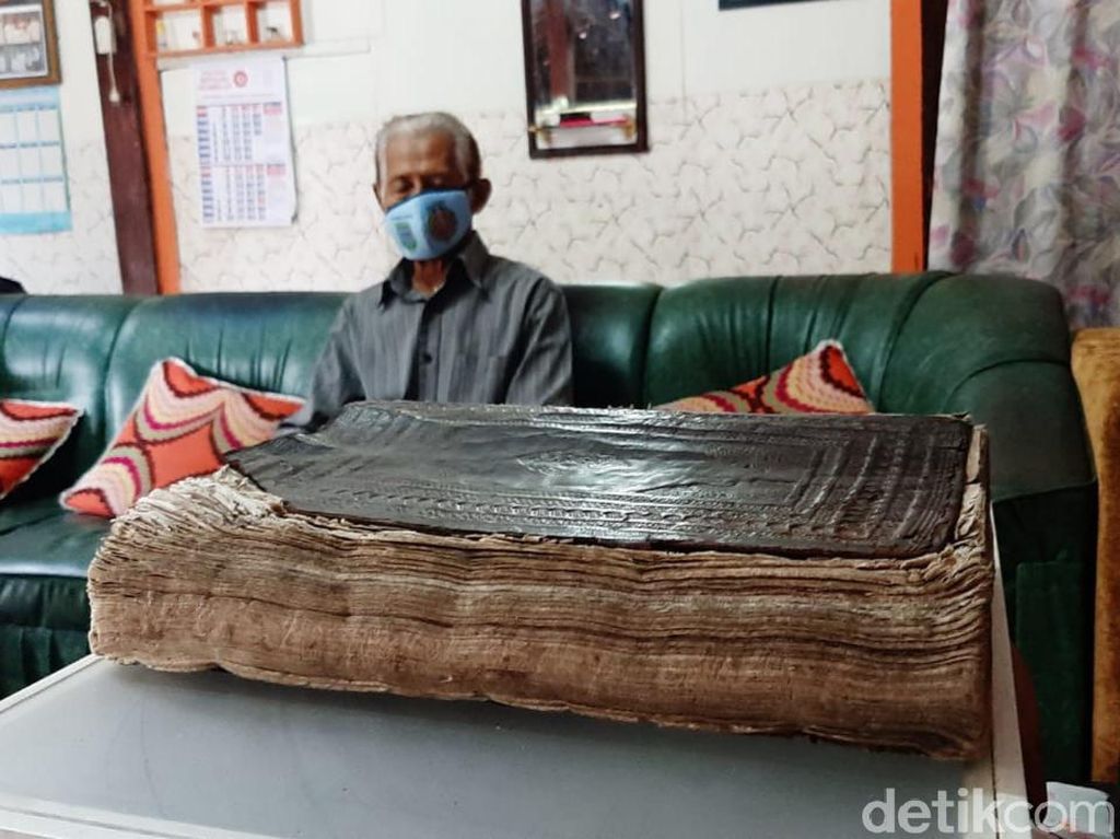 Kisah Al-Quran Berumur 1 Abad Peninggalan Trah Majapahit di Gunungkidul Kisah Al-Quran Berumur 1 Abad Peninggalan Trah Majapahit di Gunungkidul