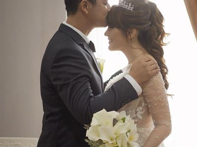 Foto: Intip Momen Mesra Angela Lee saat Dinikahi Pengusaha Tajir