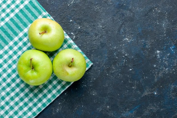 Mengatasi kantuk dengan makan apel/Freepik.com