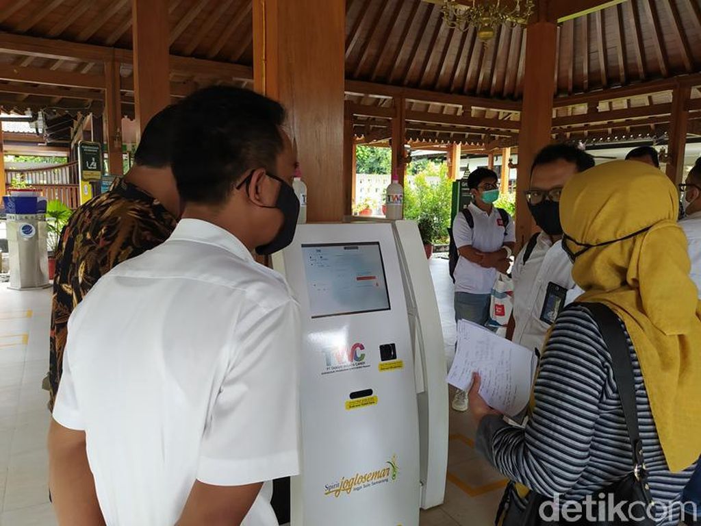 Akhir Tahun, Tidak Ada Lagi Tiket Tunai di Candi Borobudur cs Akhir Tahun, Tidak Ada Lagi Tiket Tunai di Candi Borobudur cs