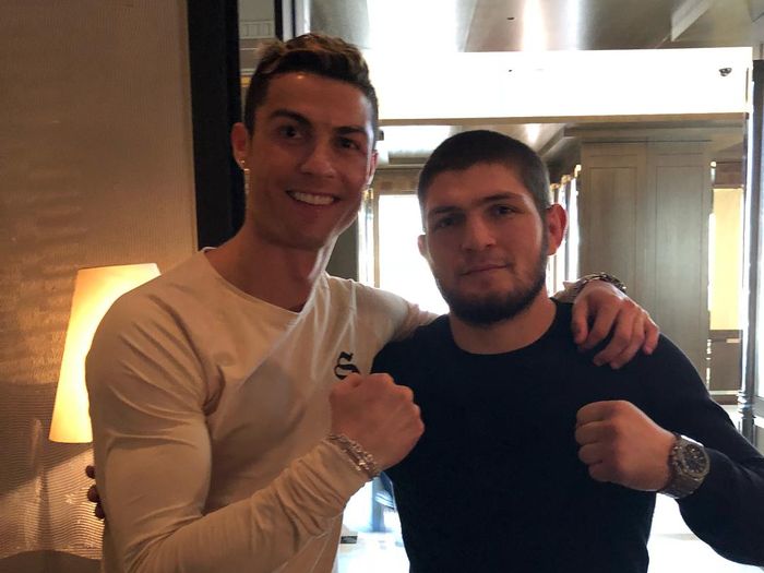 Cristiano Ronaldo dan Khabib Nurmagomedov Cristiano Ronaldo dan Khabib Nurmagomedov