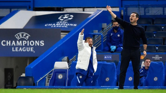 LONDON, ENGLAND - OCTOBER 20: Frank Lampard, Manager of Chelsea reacts during the UEFA Champions League Group E stage match between Chelsea FC and FC Sevilla at Stamford Bridge on October 20, 2020 in London, England. Sporting stadiums around the UK remain under strict restrictions due to the Coronavirus Pandemic as Government social distancing laws prohibit fans inside venues resulting in games being played behind closed doors. (Photo by Toby Melville - Pool/Getty Images)