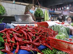 Pedas! Cabai Merah Besar di Jakarta Tembus 60.000 Rupiah Perkilo
