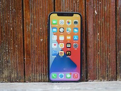 Baterai iPhone 12 Ternyata Cuma 2.815 mAh