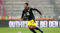 Jude Bellingham, remaja Inggris berusia 17 tahun ini bermain untuk Borussia Dortmund. Posisinya bisa di gelandang serang atau di sayap kanan (Getty Images)