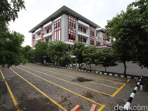 Ini Besaran Biaya Kuliah Mahasiswa UNS Jalur Mandiri 2021 Ini Besaran Biaya Kuliah Mahasiswa UNS Jalur Mandiri 2021