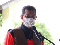 Cerita Kepala BNPB Positif COVID-19 yang Diduga Tertular Saat Makan