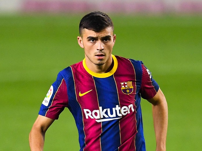 BARCELONA, SPAIN - SEPTEMBER 27: Pedri of FC Barcelona looks on during the La Liga Santander match between FC Barcelona and Villarreal CF at Camp Nou on September 27, 2020 in Barcelona, Spain. Football Stadiums around Europe remain empty due to the Coronavirus Pandemic as Government social distancing laws prohibit fans inside venues resulting in fixtures being played behind closed doors. (Photo by David Ramos/Getty Images)
