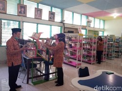 SMA di Salatiga Bikin Perpustakaan Digital dengan Ribuan Buku
