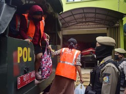 3 Panti Pijat di Tangsel Dirazia Satpol PP, Ditemukan Kondom