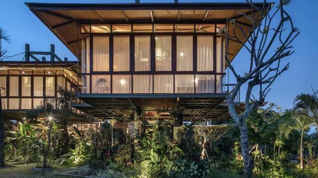 Treehouse by Stilt Studios - Great Rice Field View