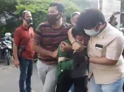 Geger Narasi Palsu Polisi vs Polisi Saat Demo di Jambi