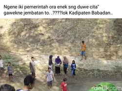 Viral Warga Ponorogo Gotong Jenazah Menyeberangi Sungai dan Jalan Ekstrem