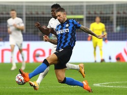 Kolarov Kok Jadi Bek Tengah Lagi, Conte?