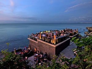 Ini Bar Hotel Terbaik di Dunia, Satu dari Bali Ini Bar Hotel Terbaik di Dunia, Satu dari Bali