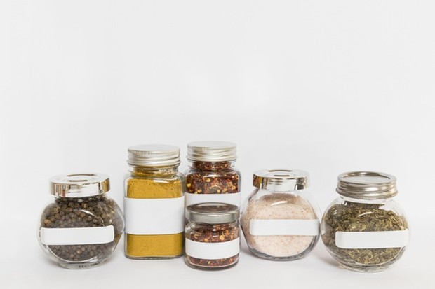 Walaupun rasanya tidak terlalu manis, bumbu yang dipakai untuk memasak mengandung gula.