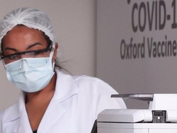 Uji Coba Vaksin Oxford Berlanjut Usai Kematian Relawan di Brasil