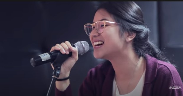 danilla ada di sana/sumber:youtube.com/user/Mazzeup danilla ada di sana