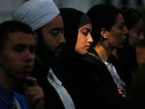 Serangan Teror di Paris Picu Diskusi Soal Islam di Prancis