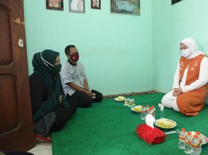 Menaker Kunjungi Pekerja Penerima Subsidi Upah di Malang