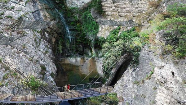 Kerennya Calon Jalur Sepeda di Danau Terbesar Italia
