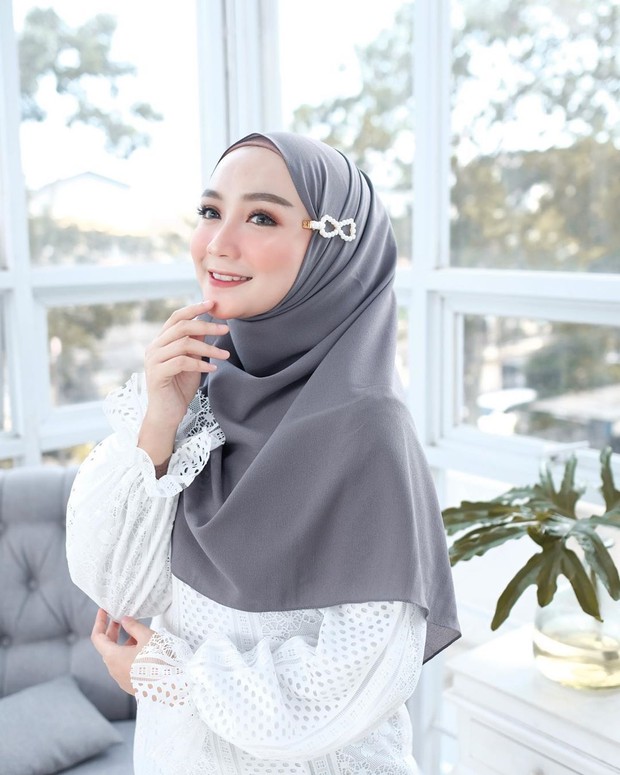 Jepit hijab/id.pinterest.com Jepit hijab