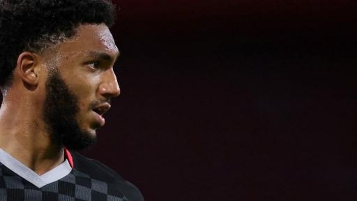 Liverpools English defender Joe Gomez reacts  during the UEFA Champions League Group D first-leg football match between Ajax Amsterdam and Liverpool FC at the Johan Cruijff Arena in Amsterdam on October 21, 2020. (Photo by Kenzo Tribouillard / AFP)