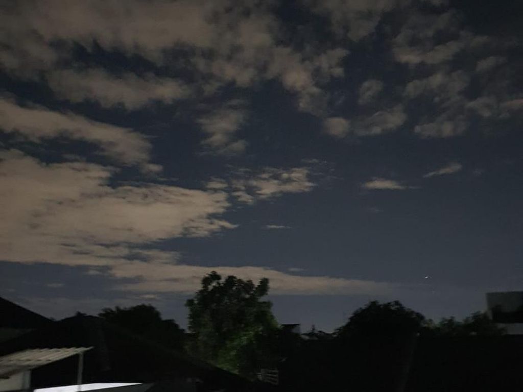 Langit Malam Cerah di Jakarta dan Sekitarnya, BMKG: Lazim di Peralihan Musim Langit Malam Cerah di Jakarta dan Sekitarnya, BMKG: Lazim di Peralihan Musim