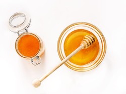 Kandungan Nutrisi pada Madu dan Manfaatnya untuk Kesehatan