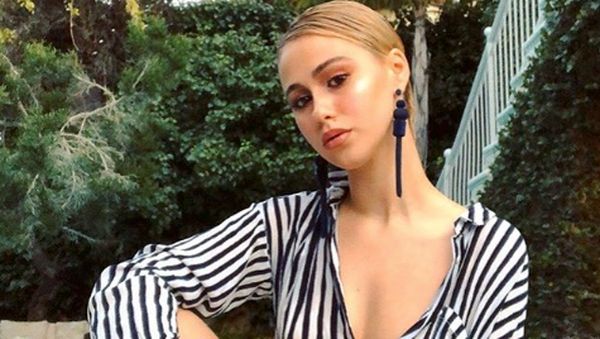 Maria Bakalova, Bintang Borat 2 yang Sekamar dengan Pengacara Donald Trump