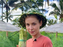 Tina Bule Rumania Viral, Kagumi Pawang Hujan Hingga Debus: Kearifan Lokal