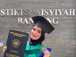 Nadya Mustika Unggah Foto Kaki Bayi, Netizen Heboh