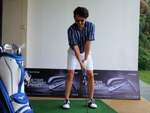 Main Golf, Ananda Omesh Rasakan Sensasi Berbeda Main Golf, Ananda Omesh Rasakan Sensasi Berbeda
