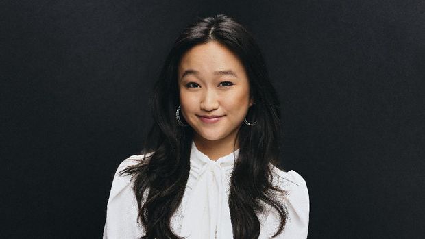 Aktor Cathy Ang menyulih suara karakter karakter utama bernama Fei Fei dalam film Over The Moon.