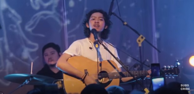 4 Lagu Indie Bertema "Falling In Love" Untuk Kamu yang ...